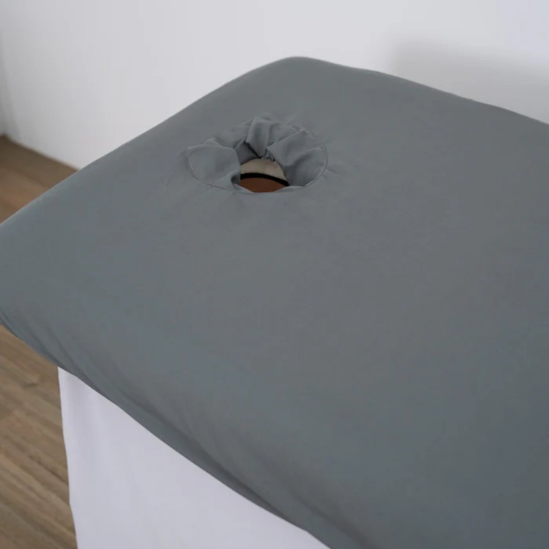 Massage Table Fitted Sheets with Face Hole (5pk)