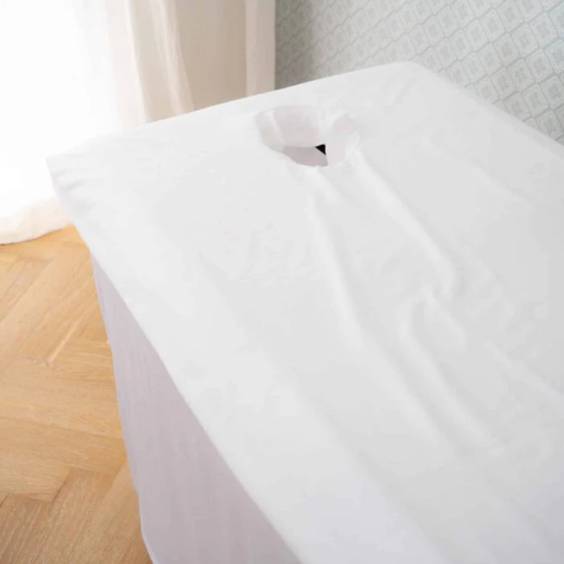 Massage Table Fitted Sheets with Face Hole (5pk)