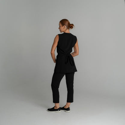 Spa Uniform 17 tunic in Black, back view | Spring Spa Wear