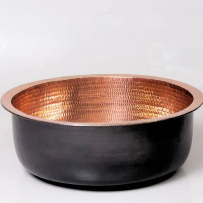 Copper Pedicure Bowl, Black exterior close-up | Spring Spa Wear